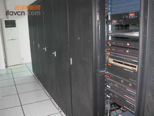 ITAV完美打造上海電器科研所控制室