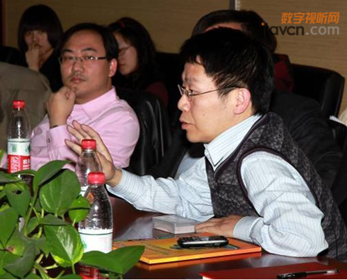 ȡWaI  2011ߚgWɫ֮·