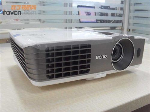 明基MX711投影機