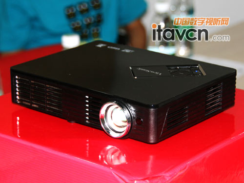 小五來了！優派500流明LED投影機新品強勢登場