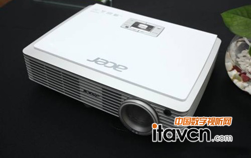 宏碁K330投影機(jī)外觀