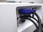 兩根線纜為mini USB與Micro USB